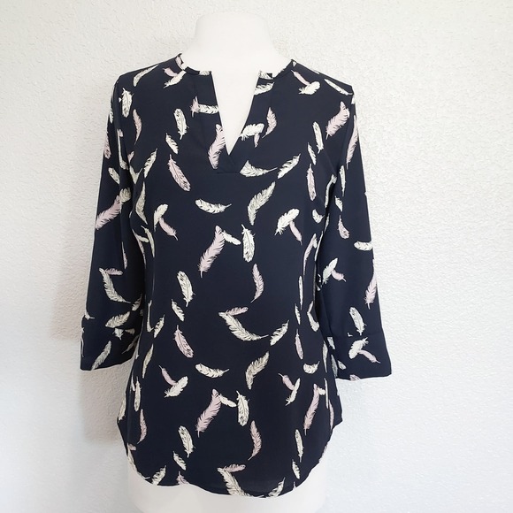 🔴3/$20 41 Hawthorne Navy Lightweight Blouse Size XS - Picture 1 of 10